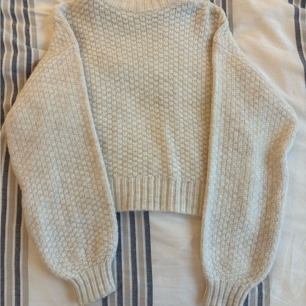Stradivarius Cream Crew Neck Sweater with Balloon Sleeves